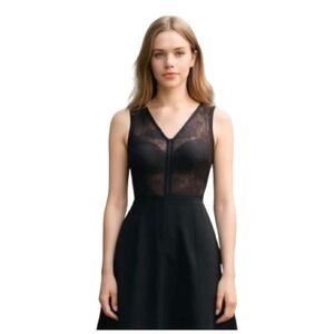 Women’s Vintage Sheath Cocktail Dress with Halter Neckline. Black. Size 4